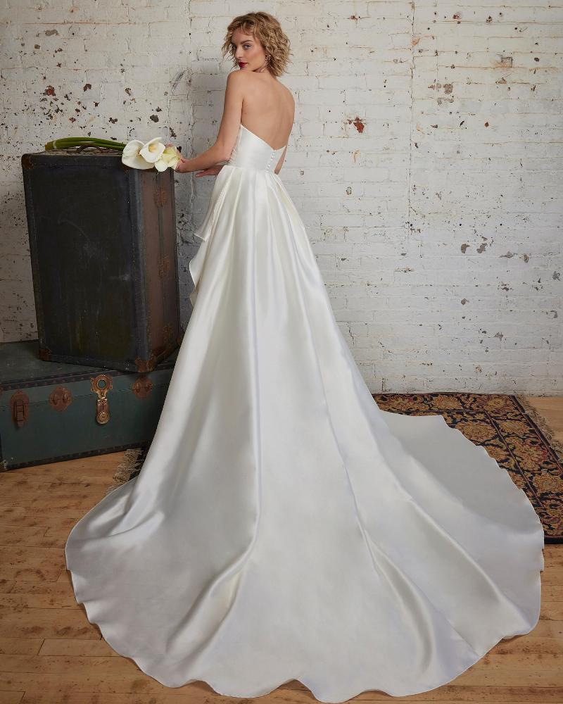 123252 fitted simple satin wedding dress with a slit and overskirt5